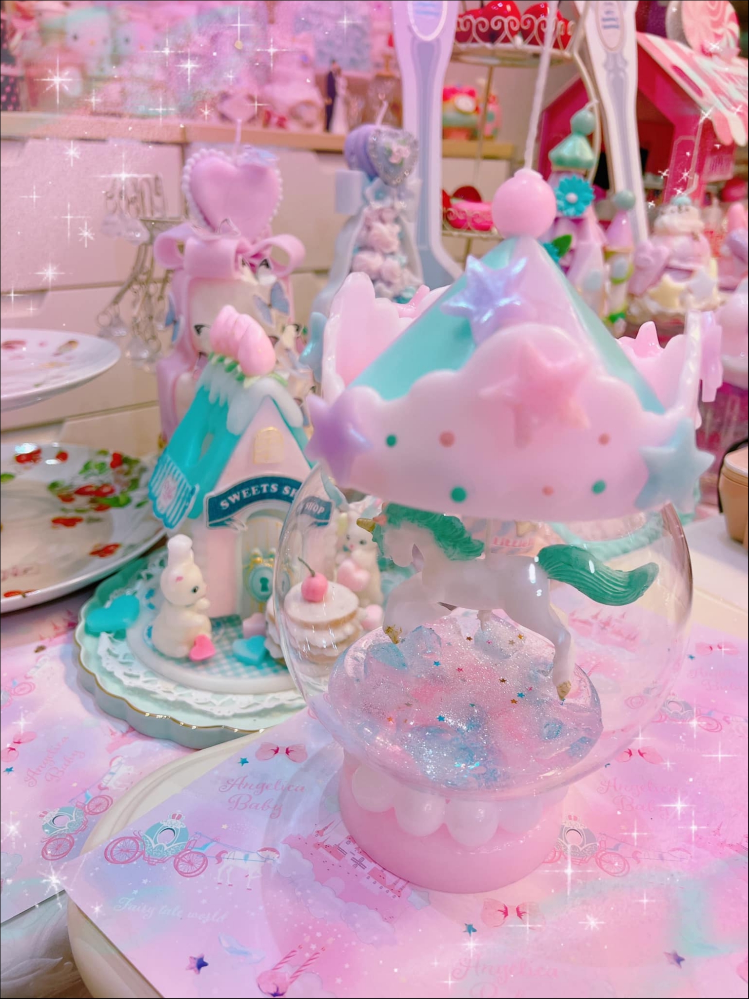 きらきらドーム 海を渡るユニコーン
ユニコーン好きにはたまらない可愛さです
可愛い色を選んで可愛いパーツを作って仕上げていきます
初心者からプロまで、楽しんでキャンドル作りができる作品です
