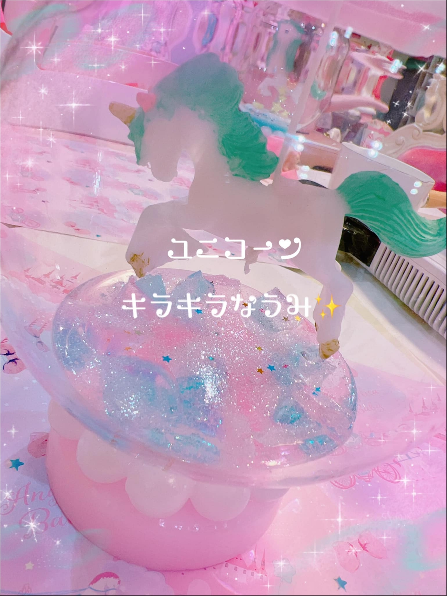 海はきらきらラメを使ったり、ぷるぷるキラキラのジェルも使います♡
どこを見てもわくわくするスィートキャンドルです(⋈◍>◡<◍)。✧♡