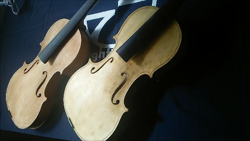 全て塗装を剥離した中古バイオリンを使用いたします。ヨーロッパ製へグレードアップ可。本技術では高レベルかつ均質な品質になります。